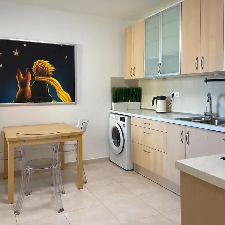 Apartament Center 2 Bedroom A/c
